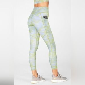 Fabletics Motion 365 High Waisted 7/8 Cropped Leggings Size XXL Women's